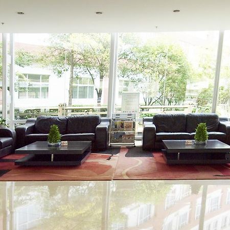 Century Hotel Taicang Bagian luar foto