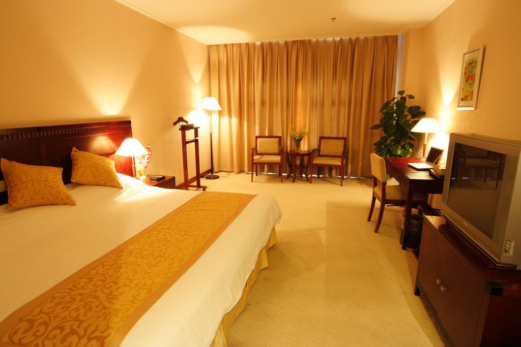 Century Hotel Taicang Ruang foto