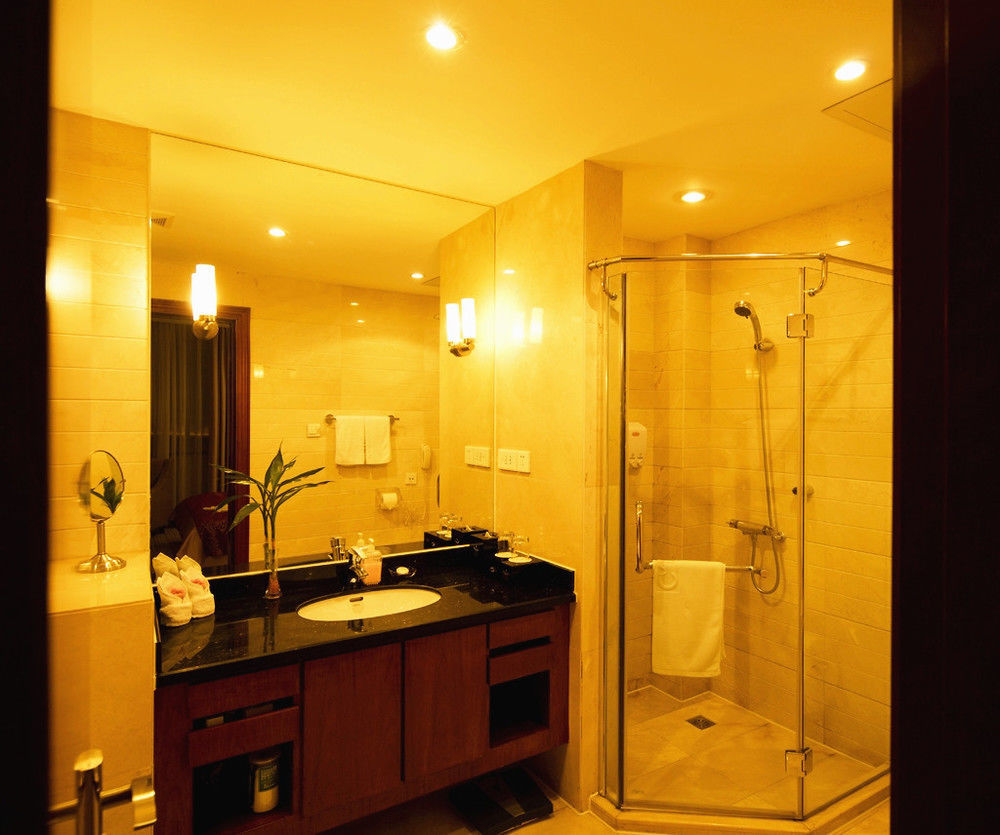 Century Hotel Taicang Bagian luar foto